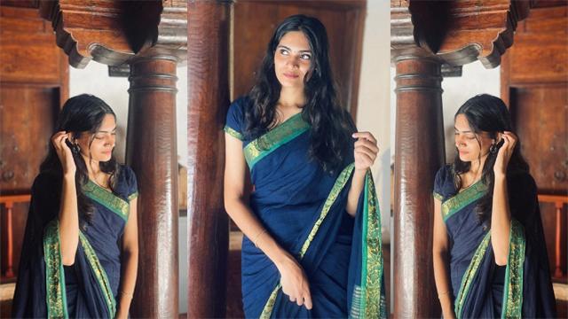 Horny Beautiful Mallu Babe Boobs Pressing Deep Fingering