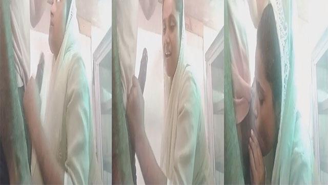 Muslim Housewife Blowjob And Cum On HD